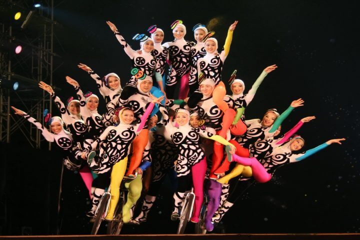 Chinese Acrobatics Show